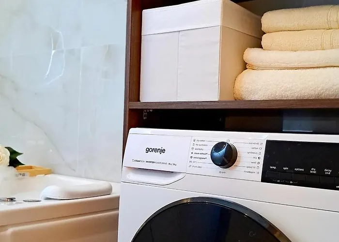 Apartment Jacuzzi Life