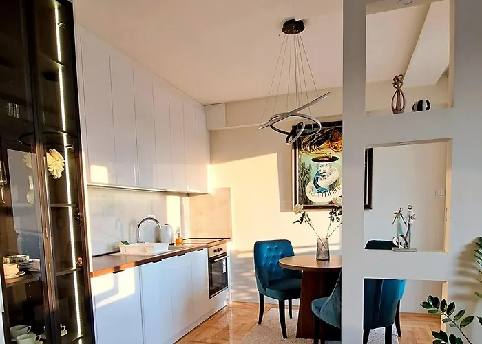 Jacuzzi Life Apartment Subotica